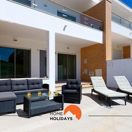 #154 V2 Branca 54 By Holidays Holiday home *